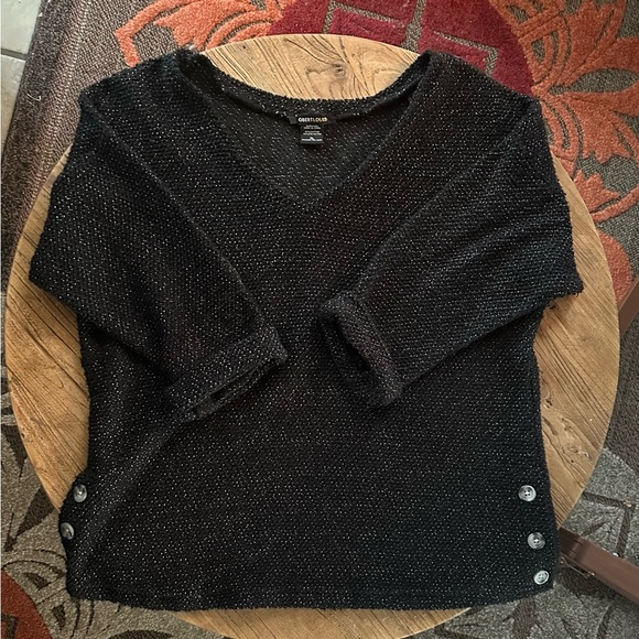 Robert Louis Sweaters - Robert Louis - Petite Large Sweater - 3/4 sleeve, V neck, Roll Cuff